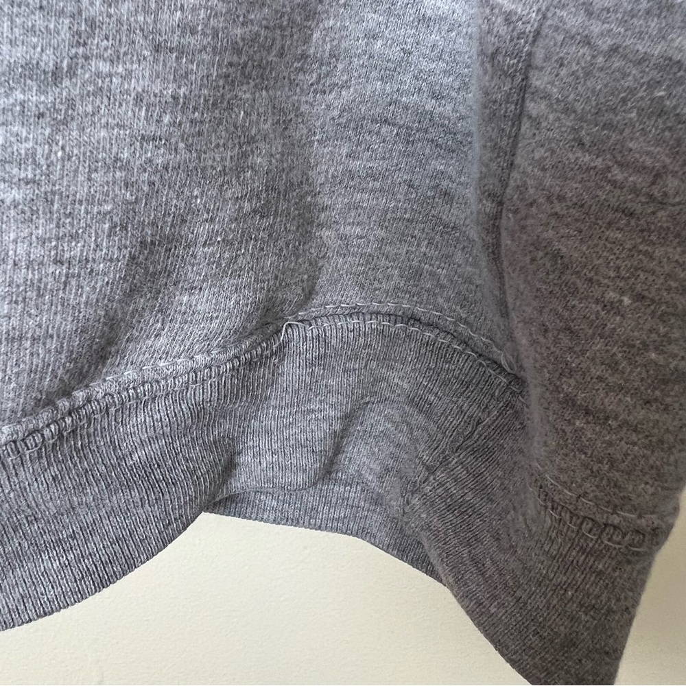 Winnie The Pooh Cartoon Disney Embroidered Gray Crewneck Sweatshirt XL 90s Y2K - Picture 3 of 8